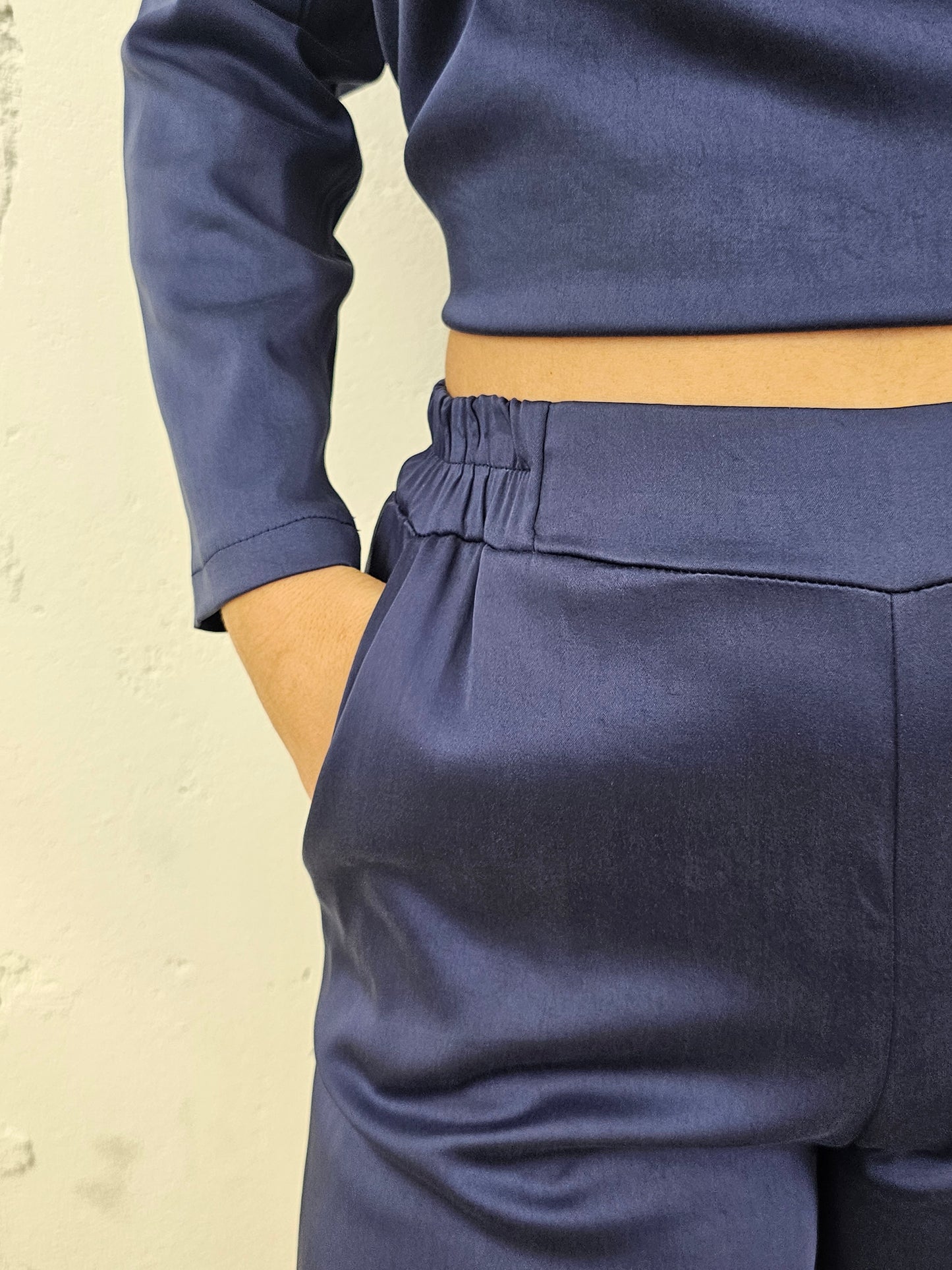 PANTALONI BLU RASO E LYOCELL