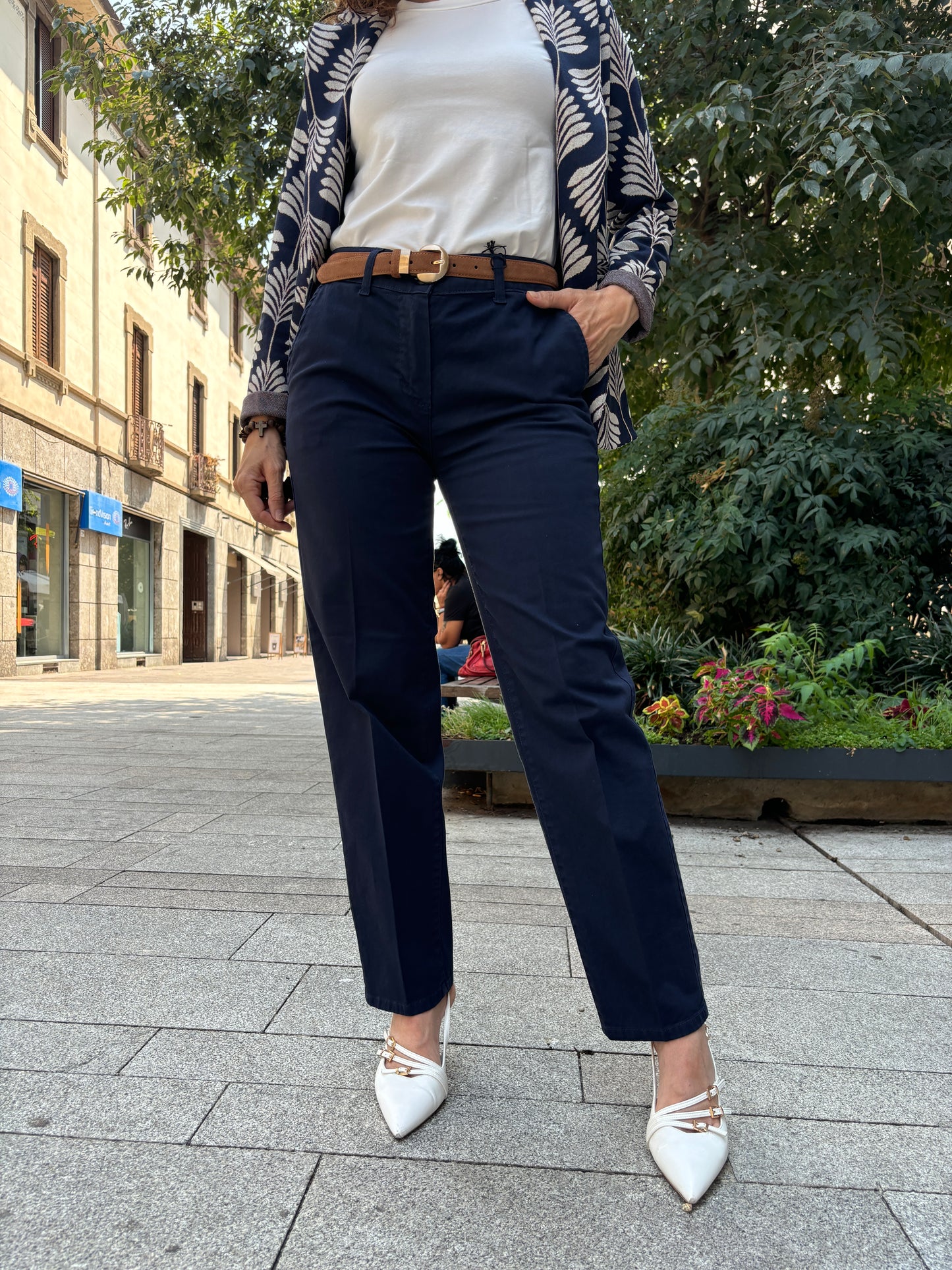 Pantalone chino con spacchetto