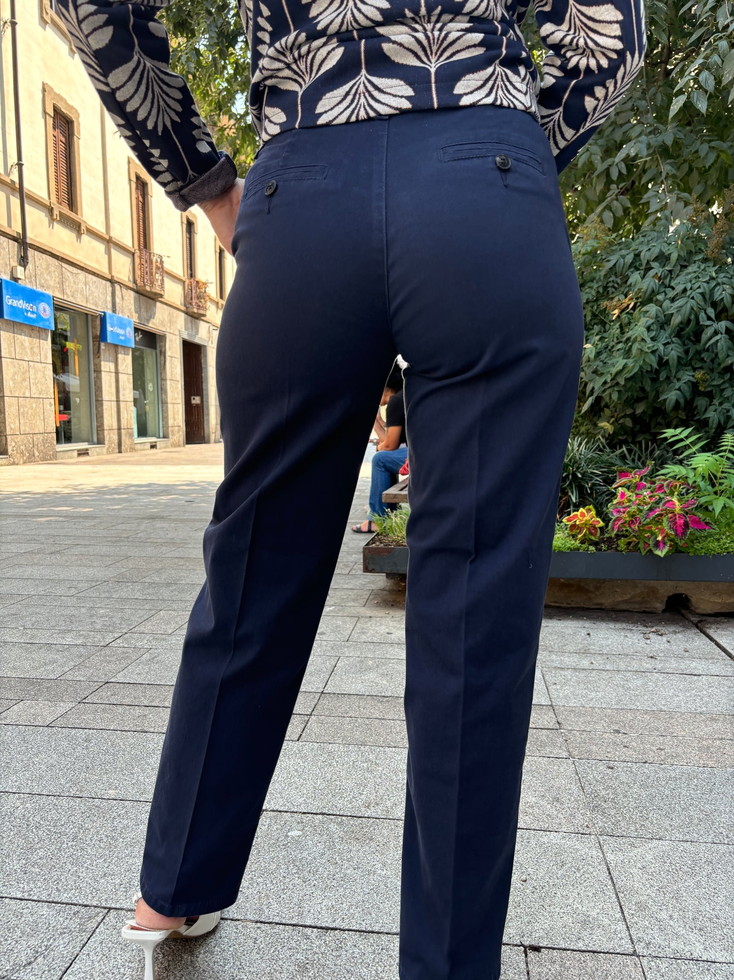 Pantalone chino con spacchetto