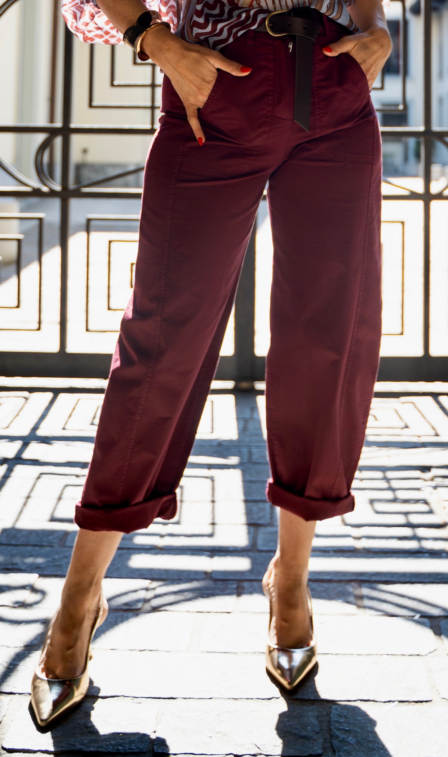 Pantalone gabardina carot